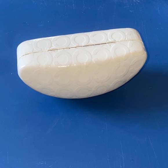 Coach Women's Black Sunglasses with Cream Case - Picture 10 of 10